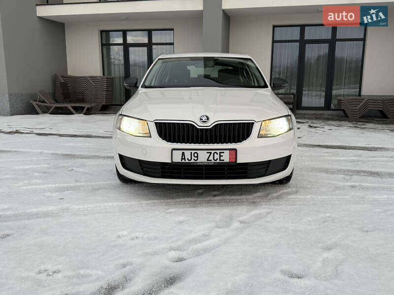 Лифтбек Skoda Octavia 2016 в Иршаве