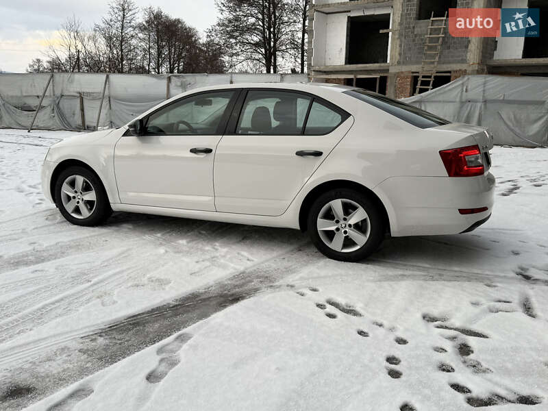 Лифтбек Skoda Octavia 2016 в Иршаве