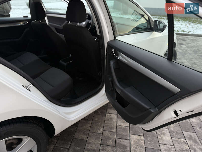 Лифтбек Skoda Octavia 2016 в Иршаве