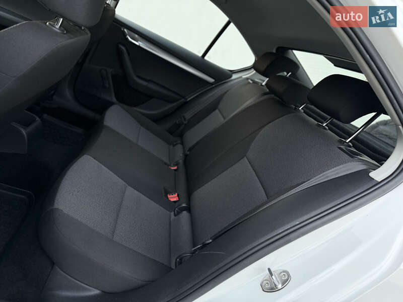 Лифтбек Skoda Octavia 2016 в Иршаве