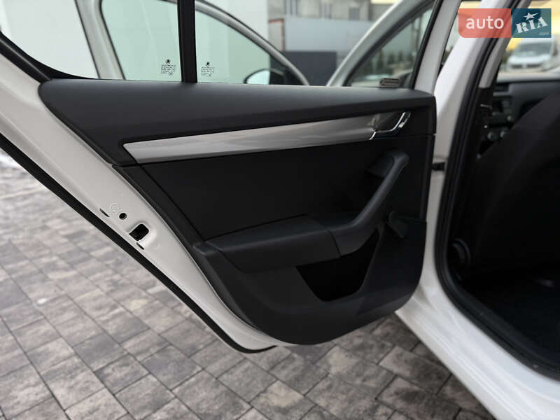 Лифтбек Skoda Octavia 2016 в Иршаве