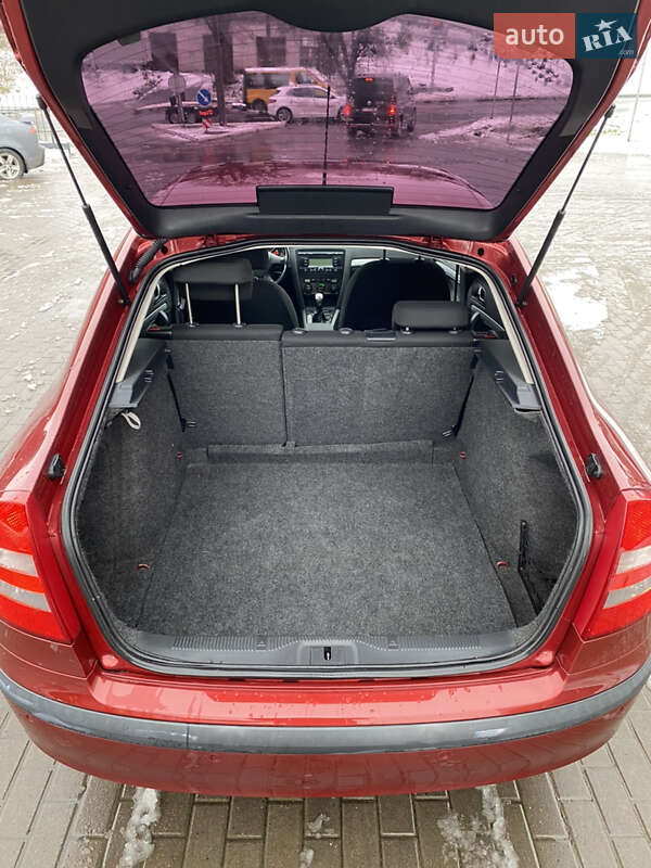 Лифтбек Skoda Octavia 2008 в Ровно