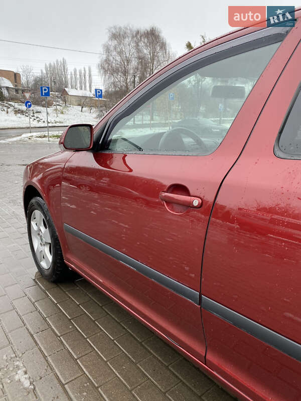 Лифтбек Skoda Octavia 2008 в Ровно