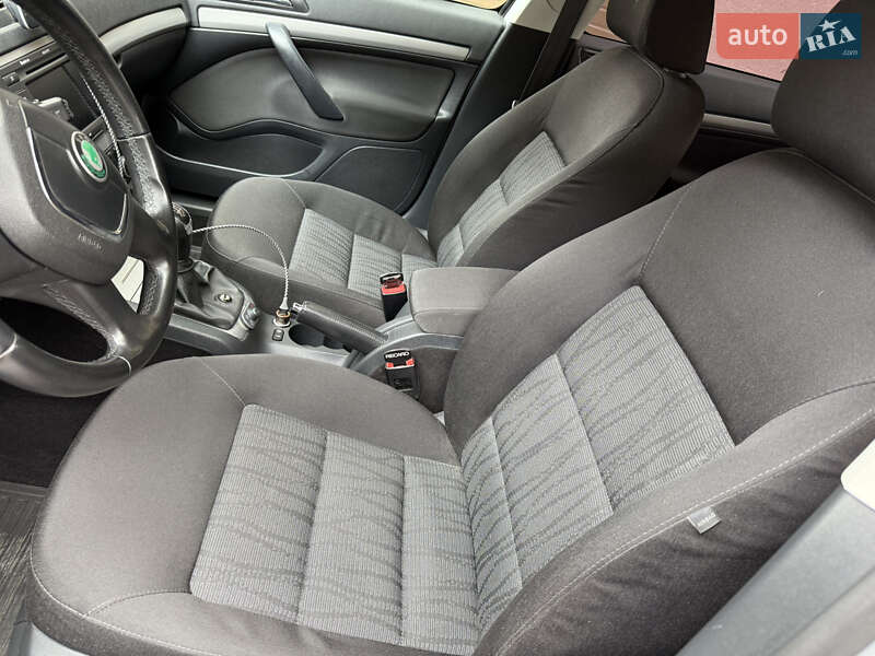 Лифтбек Skoda Octavia 2012 в Виннице