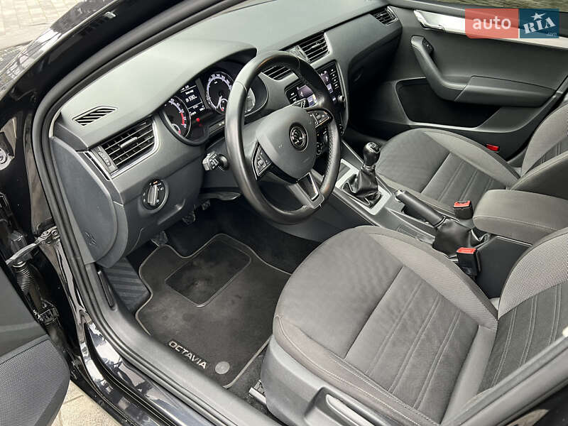 Универсал Skoda Octavia 2017 в Львове фото 18 Универсал Skoda Octavia 2017 в Львове