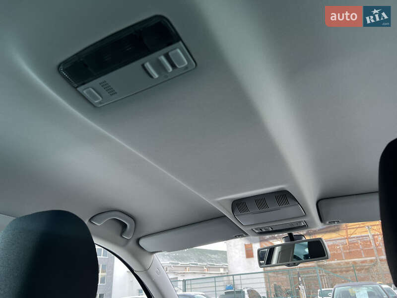 Универсал Skoda Octavia 2011 в Староконстантинове