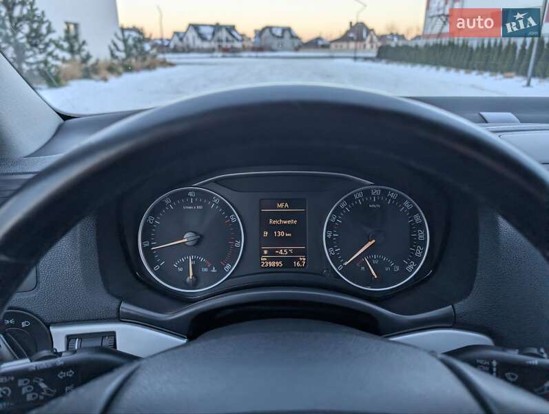 Универсал Skoda Octavia 2011 в Луцке