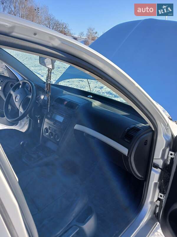 Лифтбек Skoda Octavia 2006 в Емильчине фото 8 Лифтбек Skoda Octavia 2006 в Емильчине