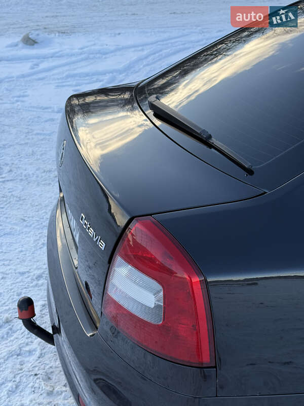 Ліфтбек Skoda Octavia 2011 в Львові