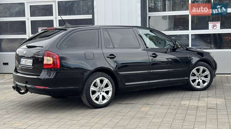 Універсал Skoda Octavia 2010 в Дрогобичі