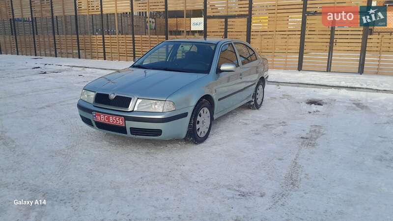 Лифтбек Skoda Octavia 2009 в Луцке