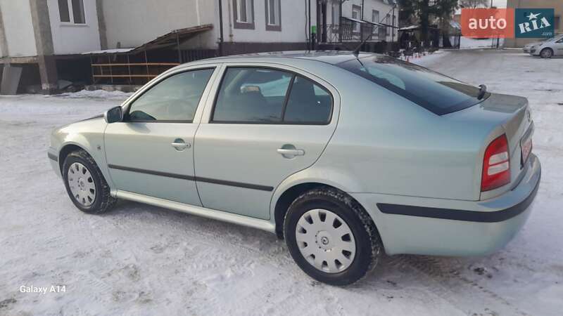 Лифтбек Skoda Octavia 2009 в Луцке