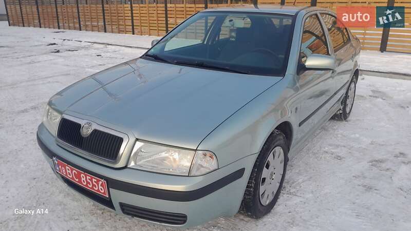 Лифтбек Skoda Octavia 2009 в Луцке