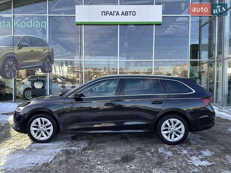 Универсал Skoda Octavia 2021 в Киеве