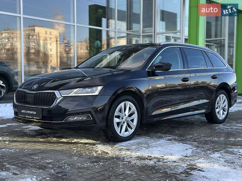 Универсал Skoda Octavia 2021 в Киеве