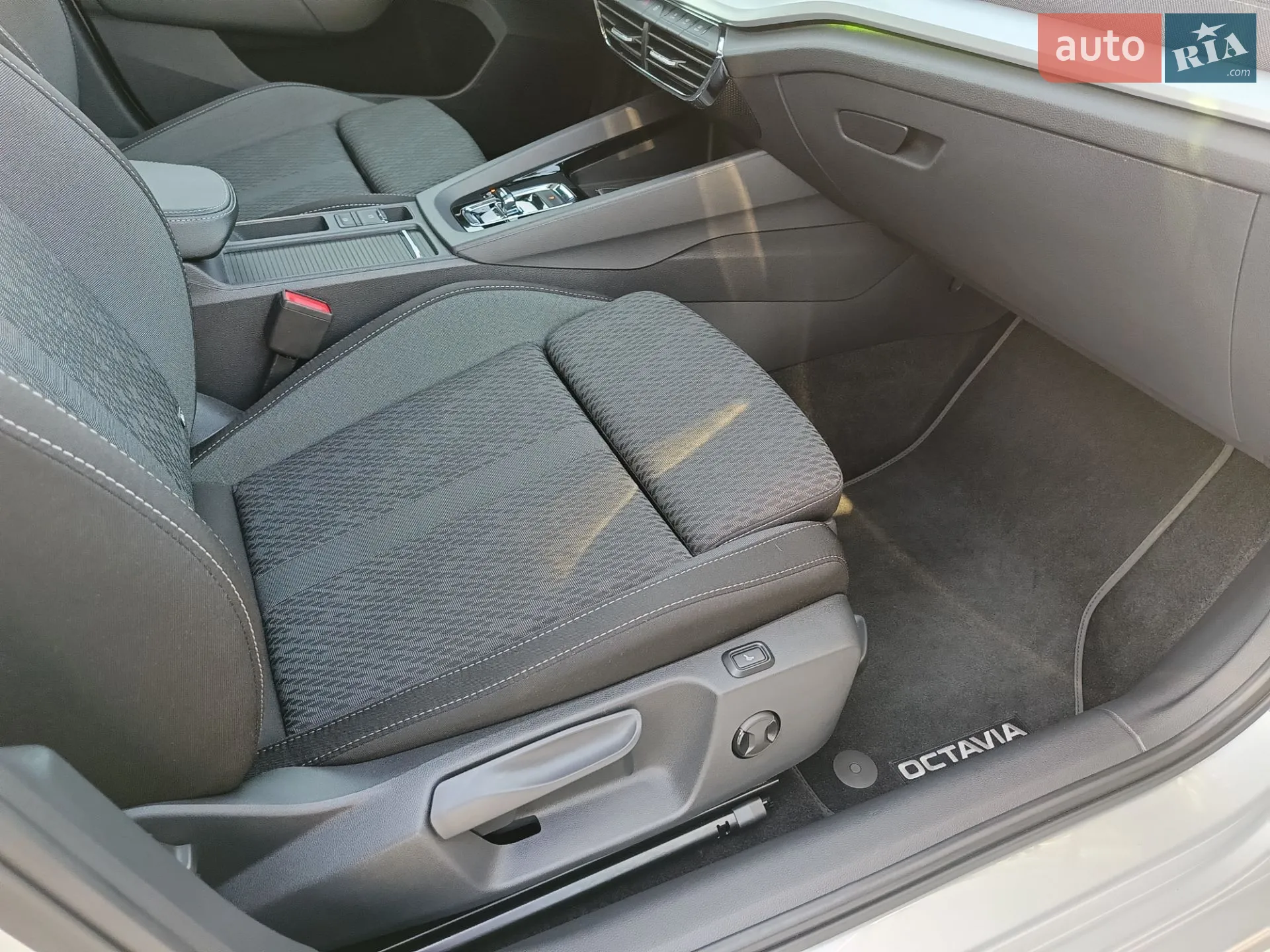 2022 Skoda Octavia - мініатюра 45