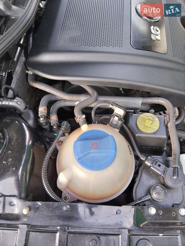 Лифтбек Skoda Octavia 2003 в Умани