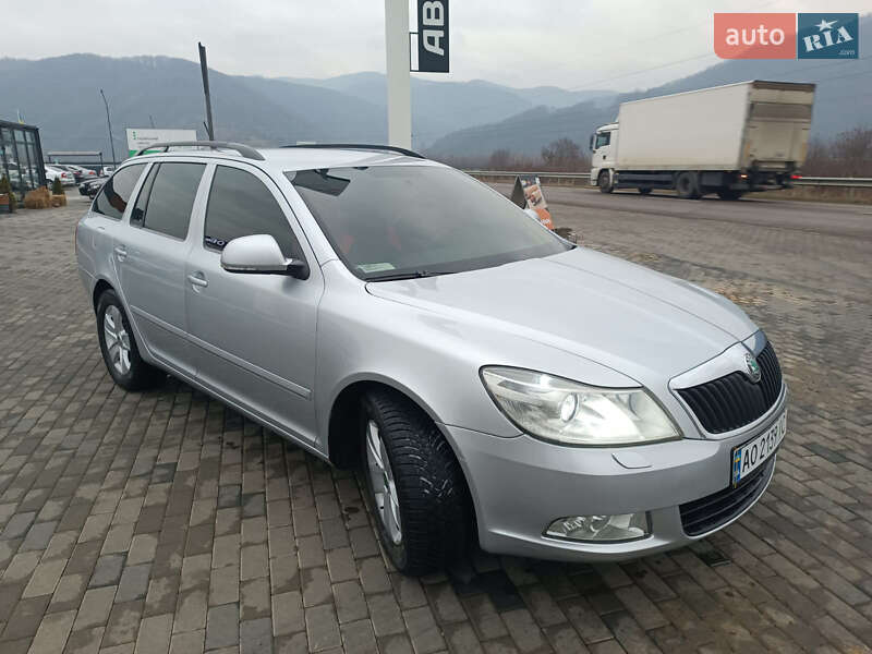 Универсал Skoda Octavia 2012 в Хусте