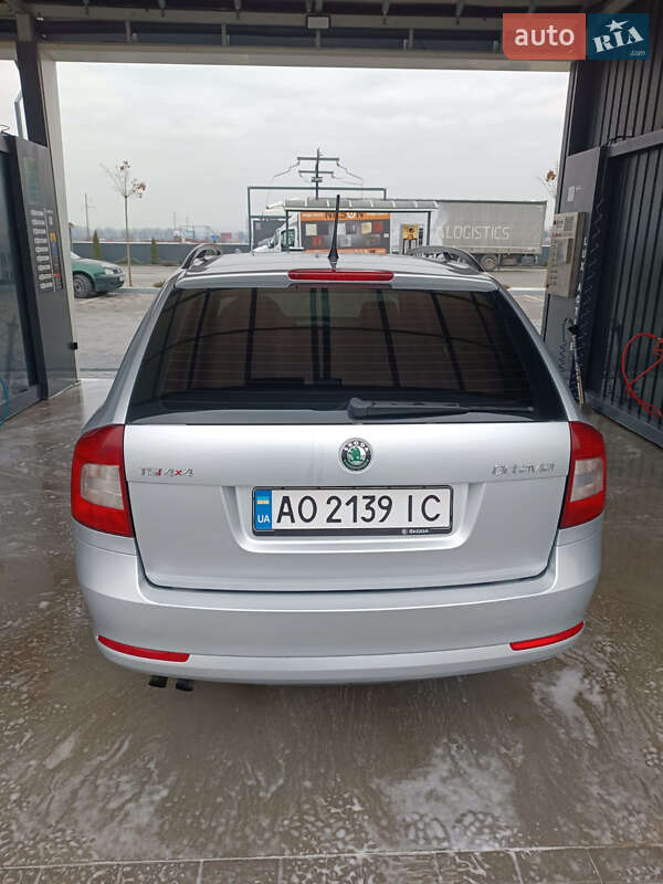 Универсал Skoda Octavia 2012 в Хусте