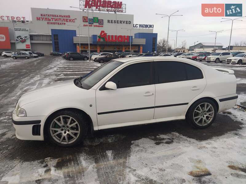 Лифтбек Skoda Octavia 2002 в Днепре