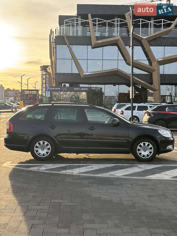Универсал Skoda Octavia 2010 в Луцке фото 5 Универсал Skoda Octavia 2010 в Луцке