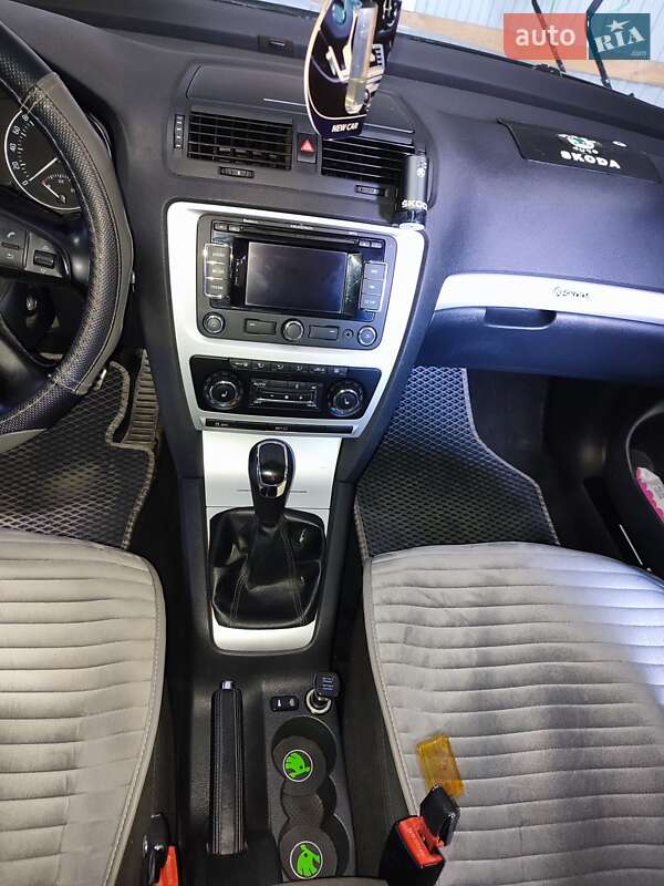 Универсал Skoda Octavia 2011 в Черновцах