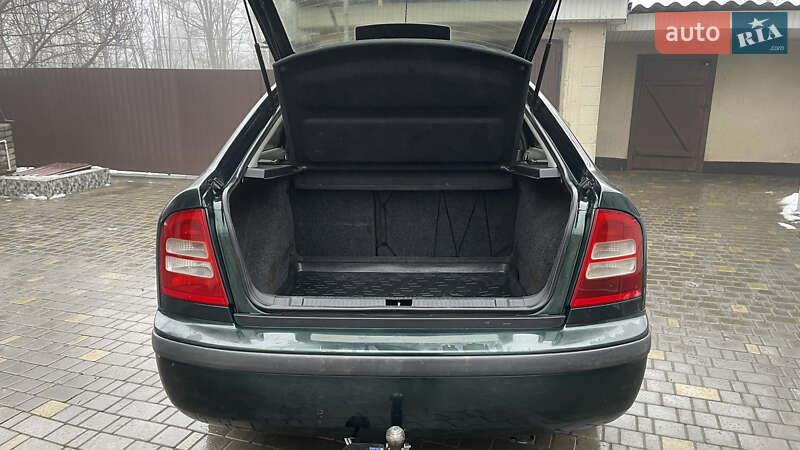 Лифтбек Skoda Octavia 2003 в Врадиевке