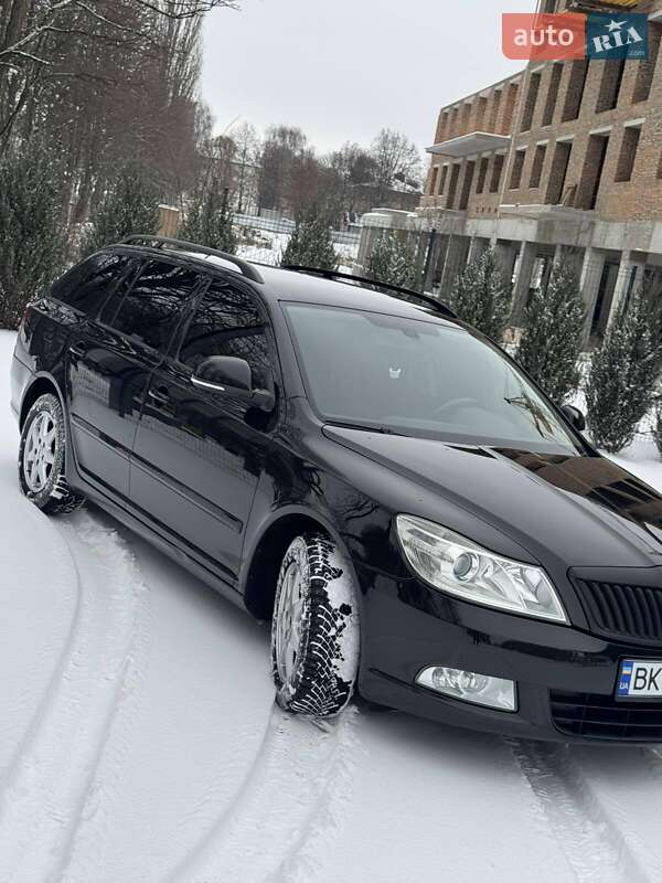 Универсал Skoda Octavia 2011 в Ровно