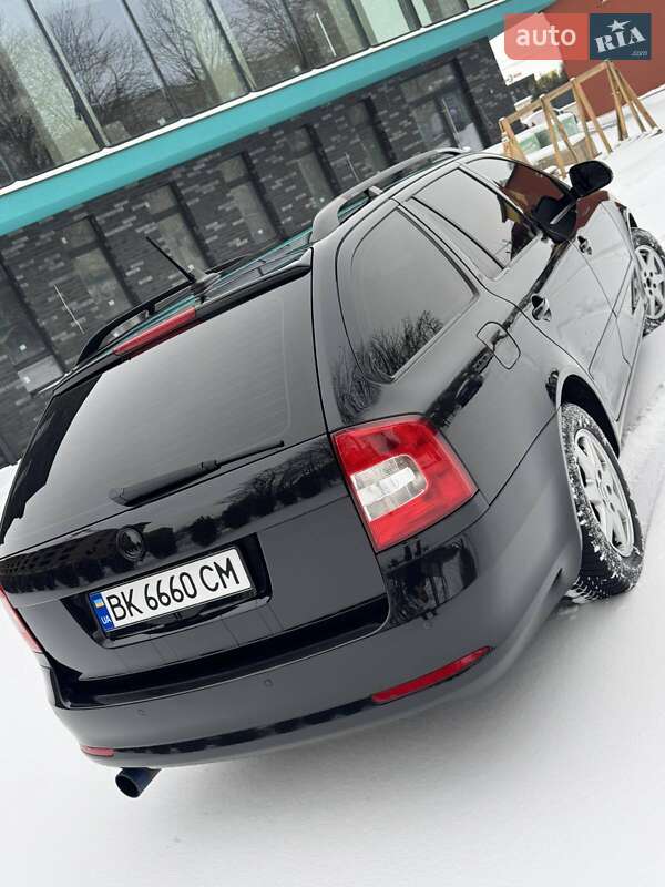 Универсал Skoda Octavia 2011 в Ровно