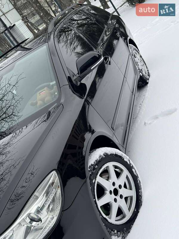 Универсал Skoda Octavia 2011 в Ровно