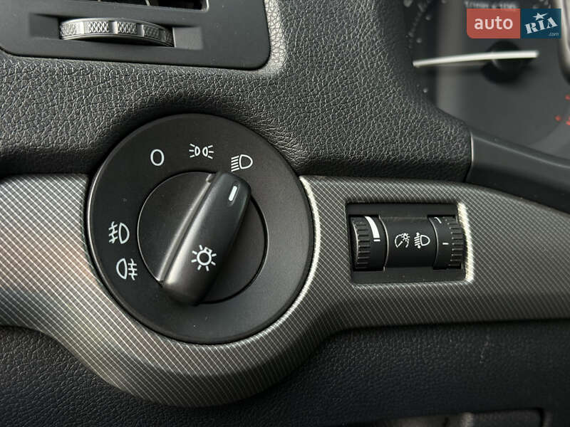 Лифтбек Skoda Octavia 2006 в Николаеве