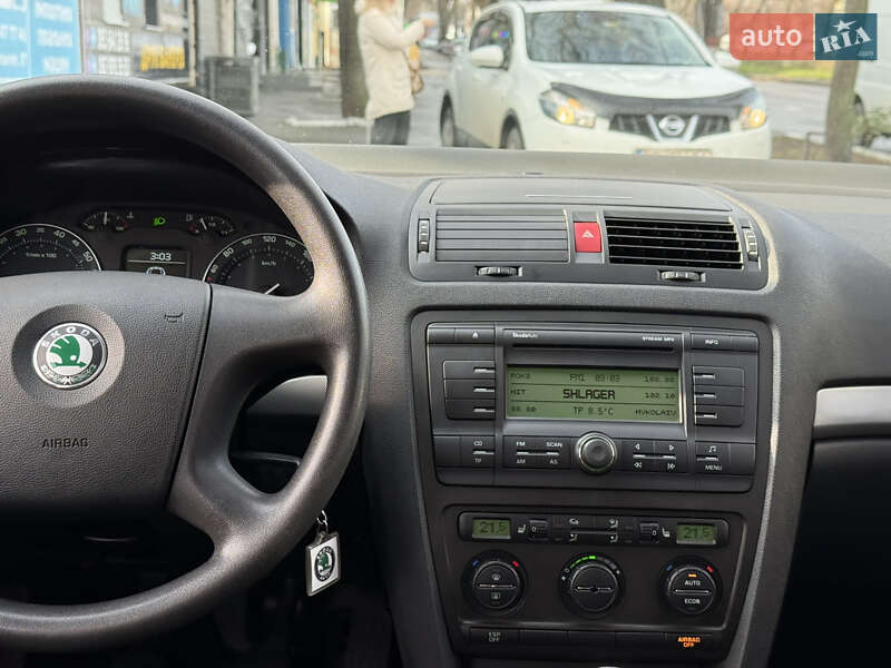 Лифтбек Skoda Octavia 2006 в Николаеве