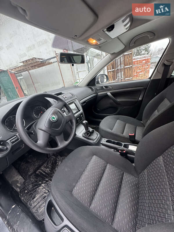 Универсал Skoda Octavia 2013 в Каменец-Подольском фото 2 Универсал Skoda Octavia 2013 в Каменец-Подольском
