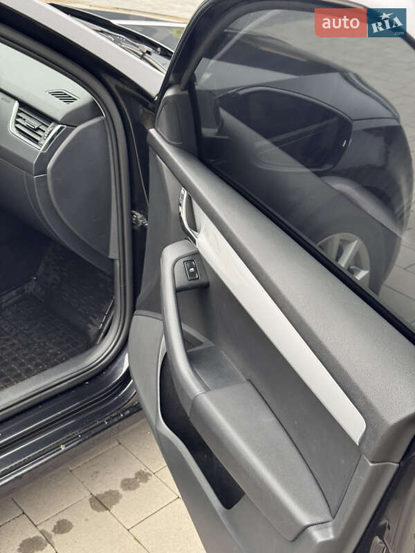 Универсал Skoda Octavia 2016 в Хмельницком