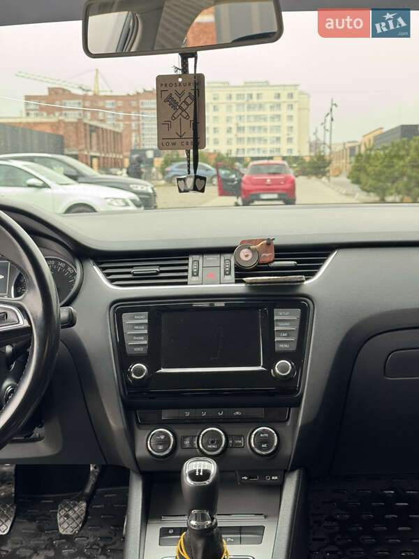 Универсал Skoda Octavia 2016 в Хмельницком