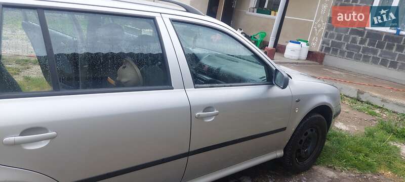 Универсал Skoda Octavia 2003 в Подгайцах