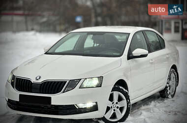 Лифтбек Skoda Octavia 2019 в Киеве