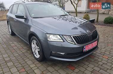 Универсал Skoda Octavia 2018 в Нововолынске