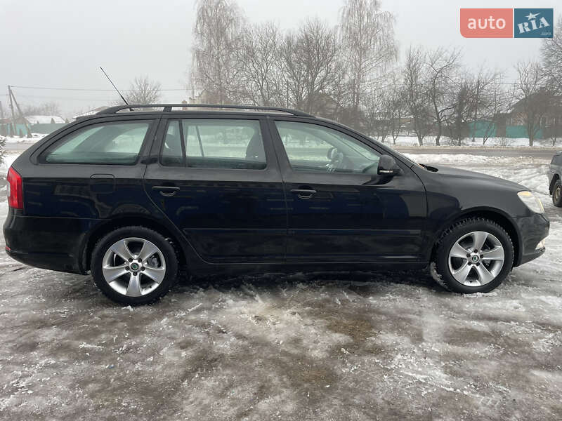 Універсал Skoda Octavia 2008 в Ромнах