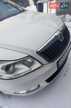 Універсал Skoda Octavia 2013 в Ужгороді