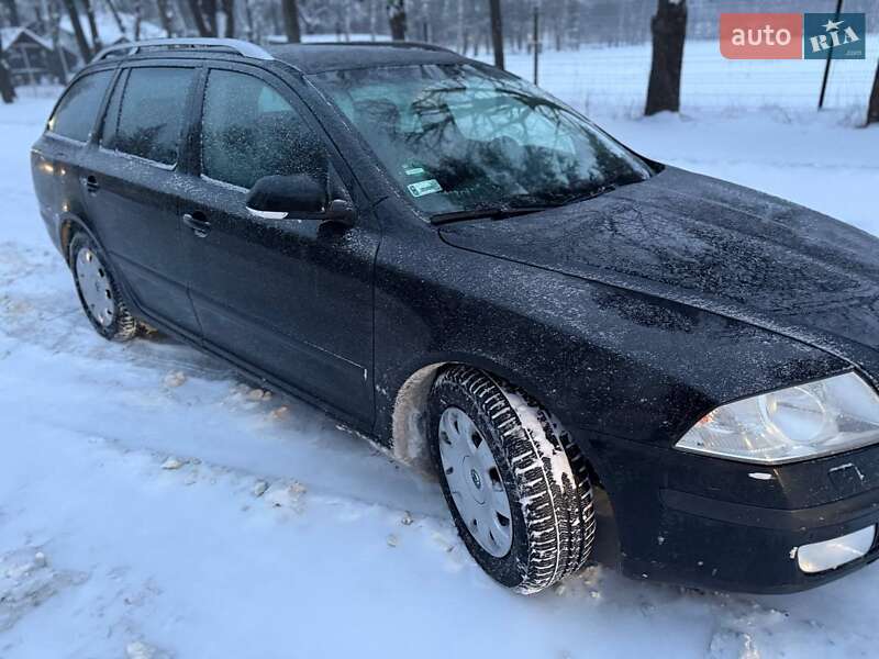 Універсал Skoda Octavia 2008 в Звягелі