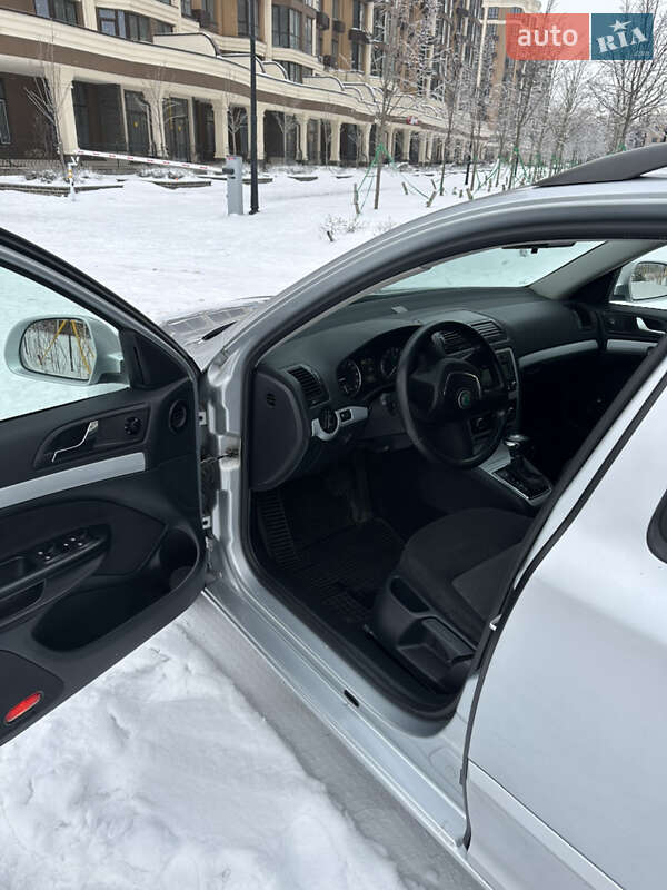 Универсал Skoda Octavia 2009 в Киеве фото 9 Универсал Skoda Octavia 2009 в Киеве