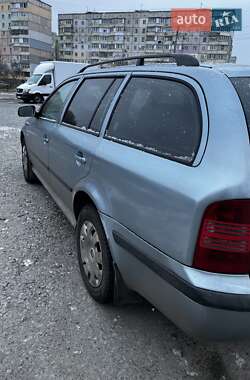 Універсал Skoda Octavia 2006 в Полтаві