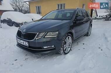 Универсал Skoda Octavia 2019 в Стрые