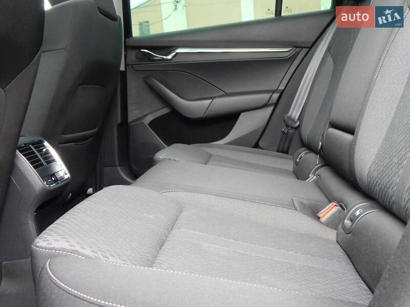 Универсал Skoda Octavia 2020 в Дрогобыче