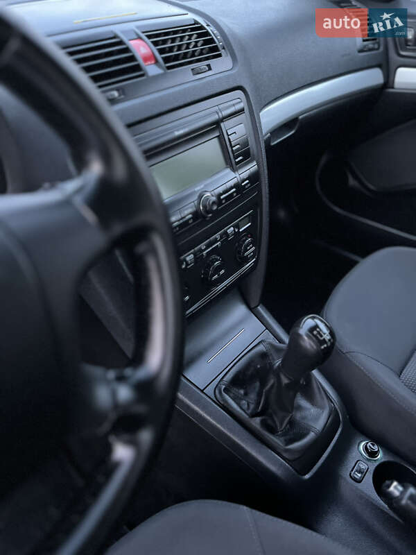 Универсал Skoda Octavia 2005 в Хороле фото 32 Универсал Skoda Octavia 2005 в Хороле