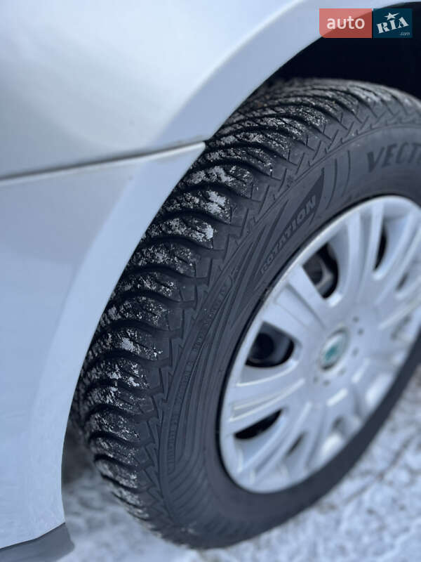 Универсал Skoda Octavia 2005 в Хороле фото 38 Универсал Skoda Octavia 2005 в Хороле