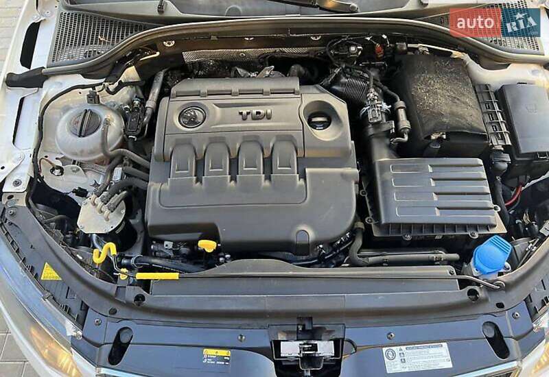 Лифтбек Skoda Octavia 2016 в Ужгороде