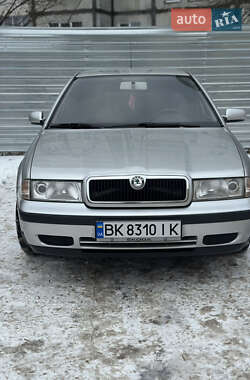 Лифтбек Skoda Octavia 2000 в Ровно