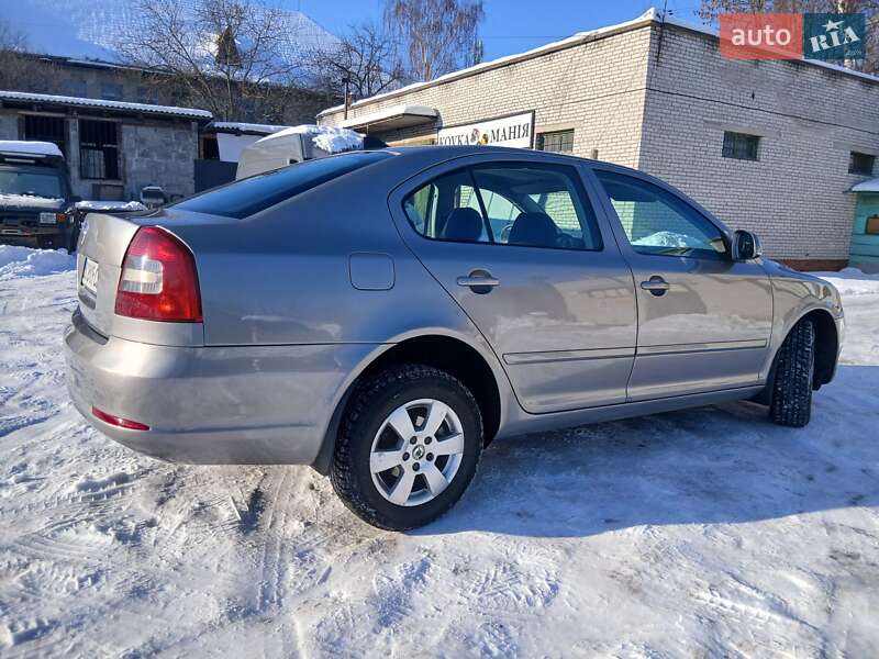 Лифтбек Skoda Octavia 2009 в Калуше